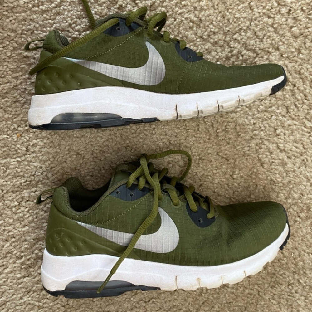 Nike Air Max Army Green Women’s Shoes Size 6.5 - Picture 3 of 5